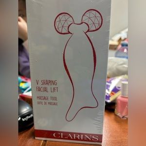 Clarins v shape tool